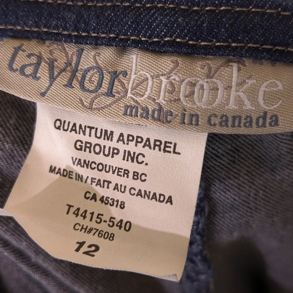Vintage tailored fit dark wash denim jeans made in Canada - Picture 6 of 7